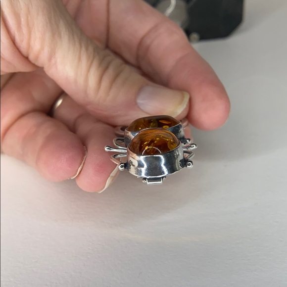 Amber spider 🕷 Brooch - Picture 5 of 7